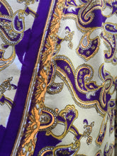 Load image into Gallery viewer, Höftkort Kimono i återvunnet sarisilke - Sissel Edelbo